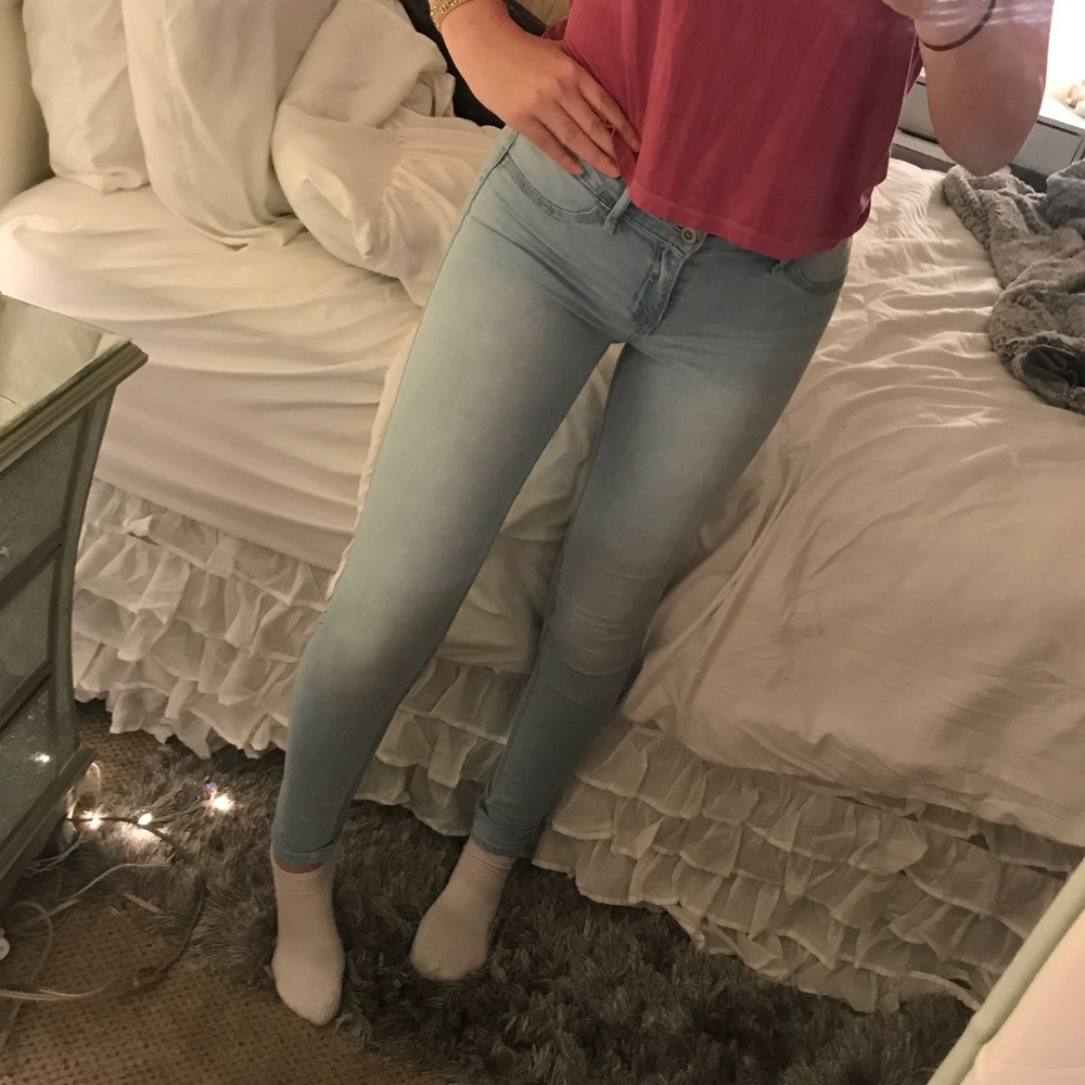 Hollister skinny jeggings!